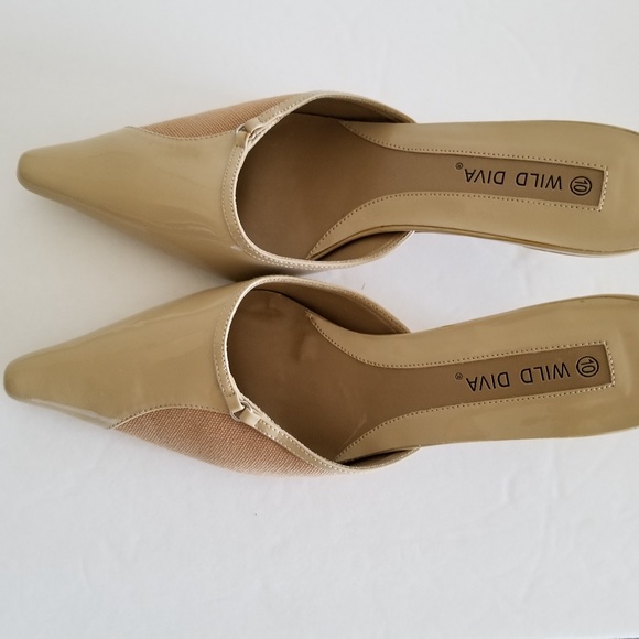 Like new WILD DIVA Tan color size 10 shoes - Picture 4 of 8